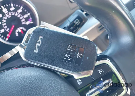 2024 Kia Carnival Mpv Lx Seat Package z USA, uszkodzony, nr VIN KNDNB4H36R6325767